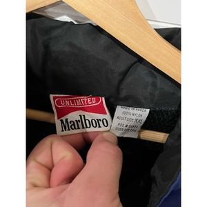Vintage 90s Marlboro hooded wind breaker